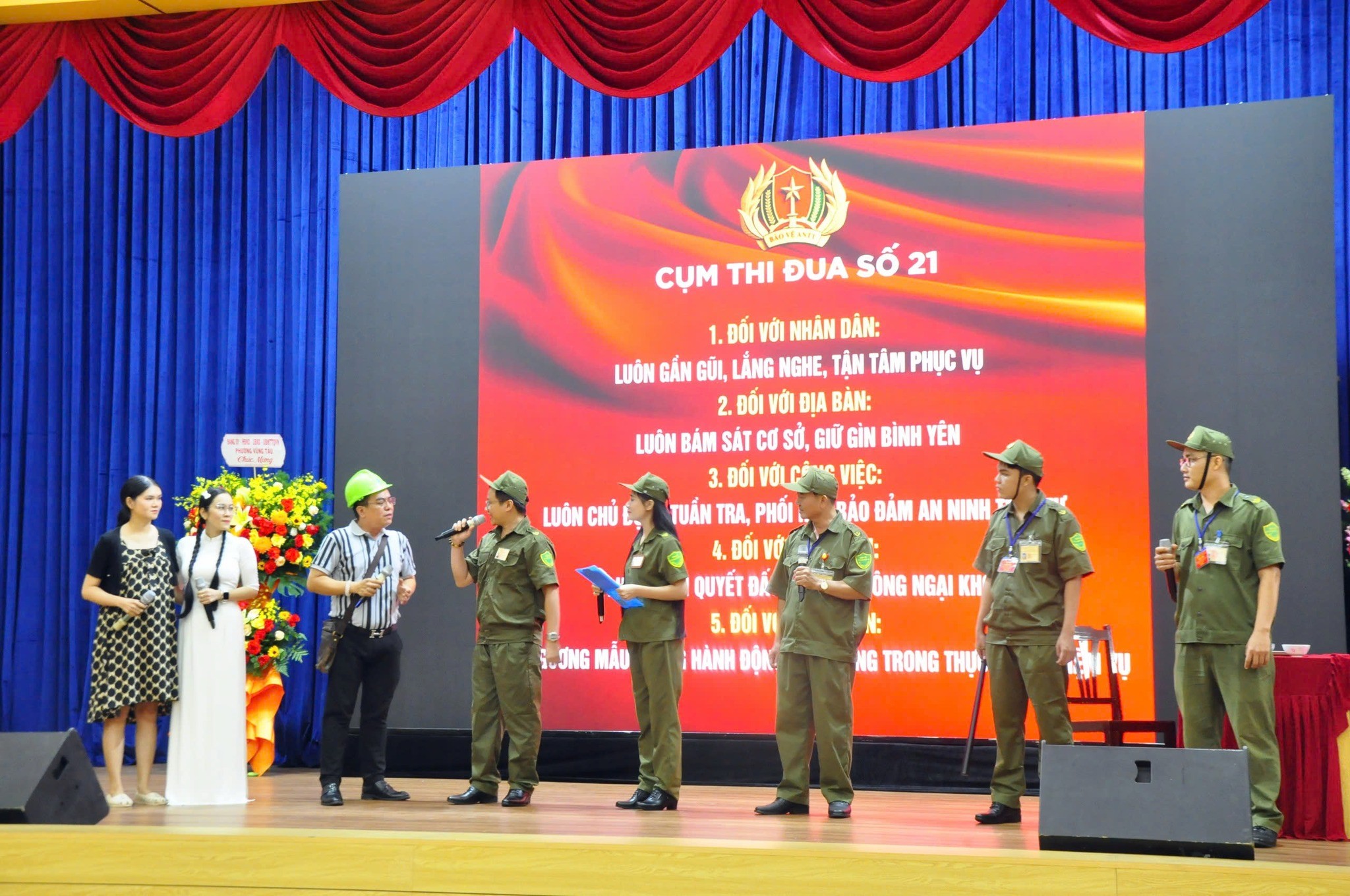 LAN TỎA HÌNH ẢNH ĐẸP VỀ LỰC LƯỢNG THAM GIA BẢO VỆ AN NINH, TRẬT TỰ Ở CƠ SỞ CỦA TP.HỒ CHÍ MINH