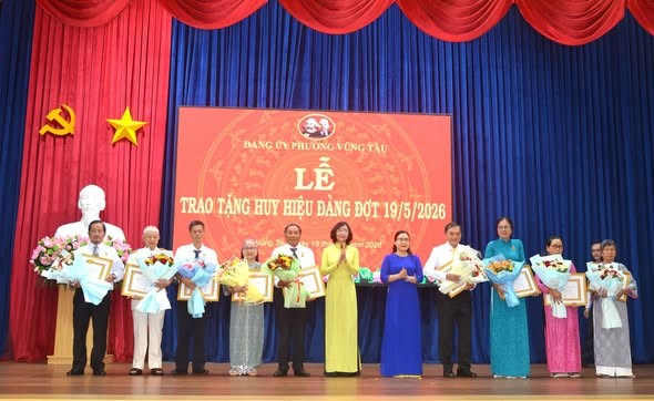 PHƯỜNG VŨNG TÀU TRIỂN KHAI CÔNG TÁC NGHIÊN CỨU, BIÊN SOẠN, TUYÊN TRUYỀN, GIÁO DỤC LỊCH SỬ ĐẢNG