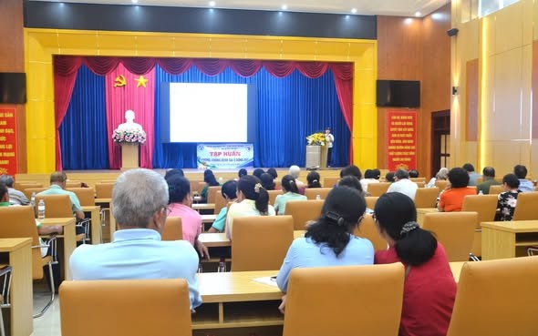 TẬP HUẤN PHÒNG, CHỐNG BỆNH DẠI Ở ĐỘNG VẬT: CHUNG TAY HƯỚNG ĐẾN THÀNH PHỐ HỒ CHÍ MINH KHÔNG CÒN BỆNH DẠI VÀO NĂM 2030