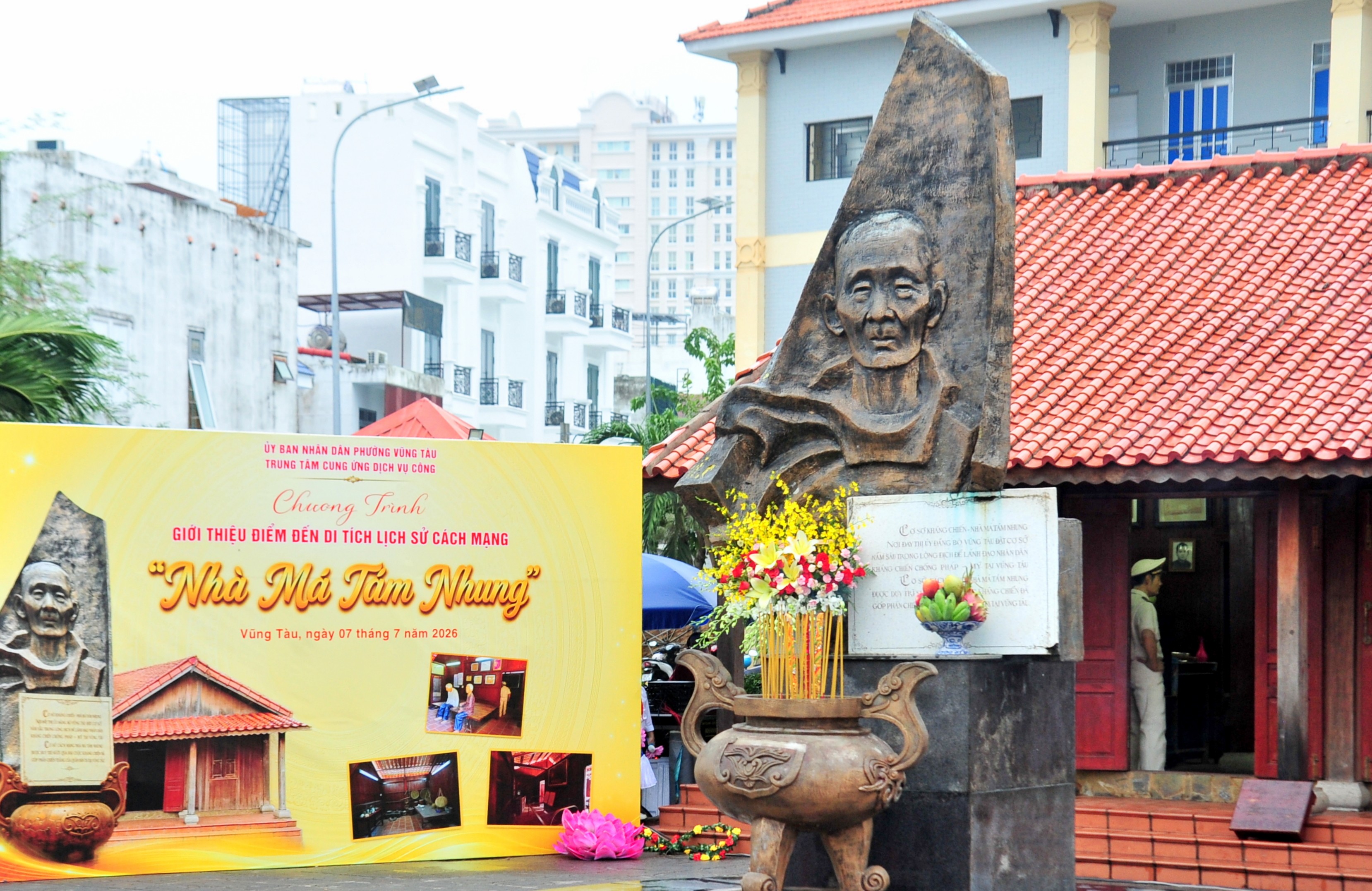 Từ Di tích nhà Má Tám Nhung – Khơi dậy niềm tự hào, bồi đắp tình yêu quê hương cho thế hệ trẻ