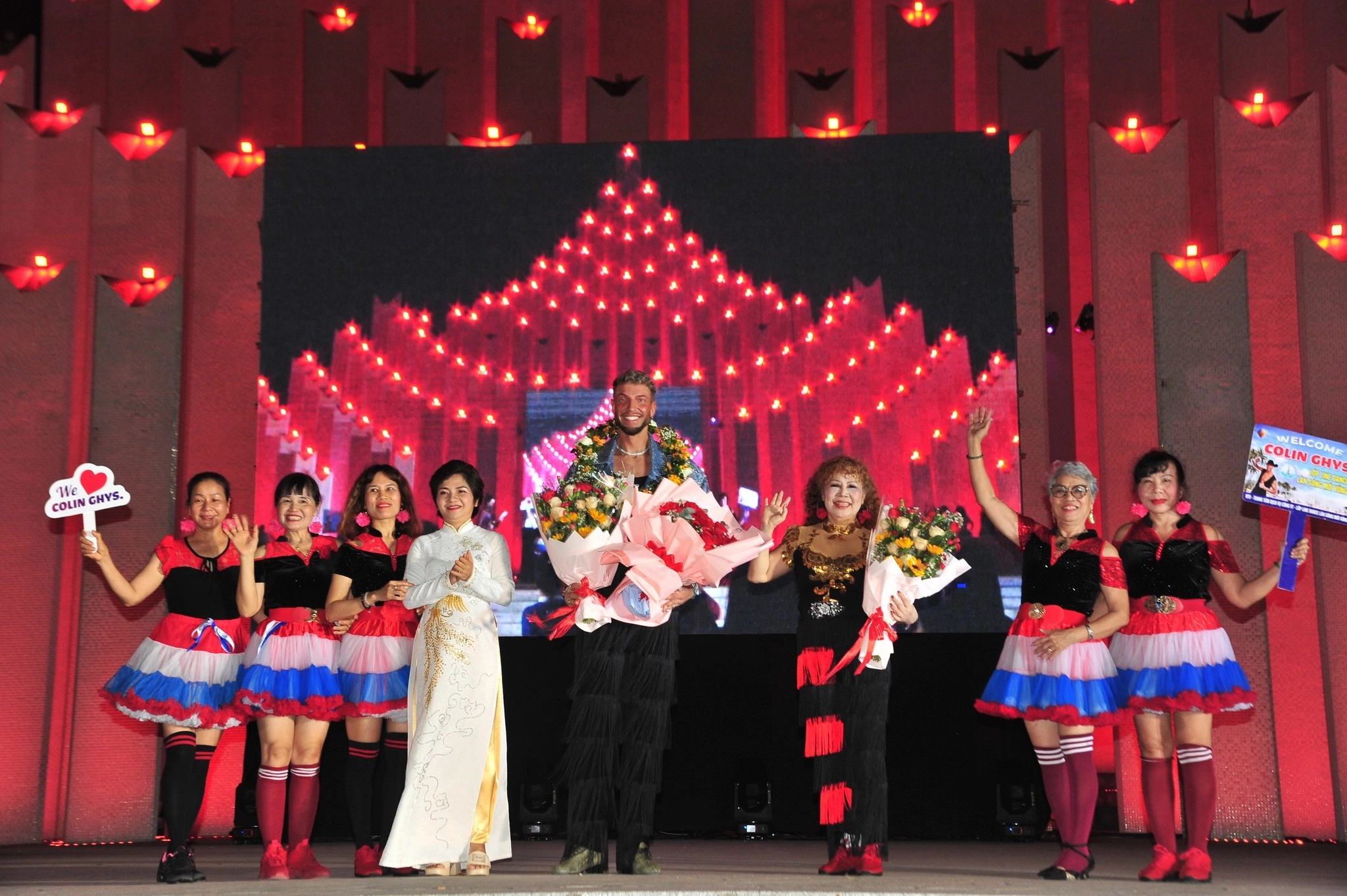 Colin Ghys – Ngôi sao Linedance thế giới dạy nhảy miễn phí tại tháp Tam Thắng, phường Vũng Tàu