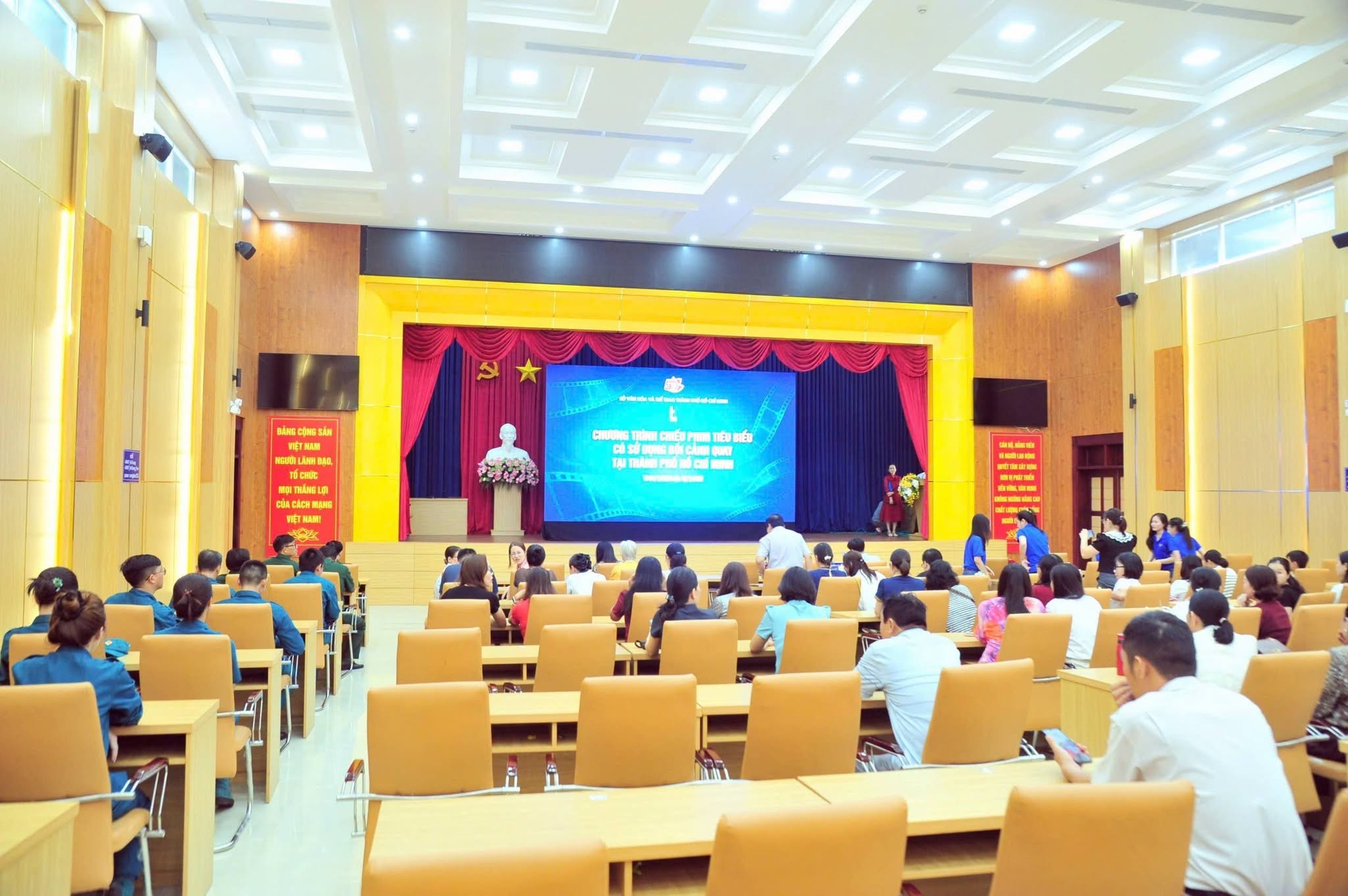 CHIẾU PHIM PHỤC VỤ NHÂN DÂN PHƯỜNG VŨNG TÀU