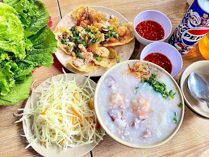 Bánh khọt Cô Hai Cây Sung