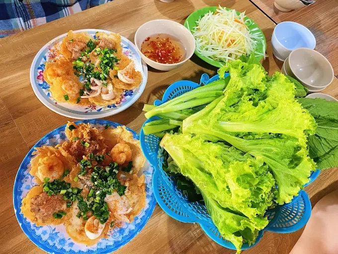 Bánh khọt Cô Hai Cây Sung