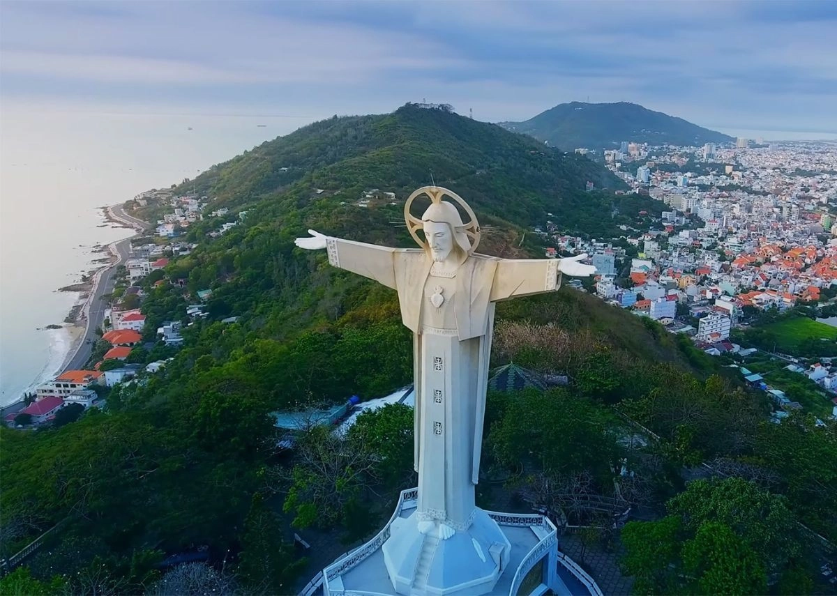 Tour hành hương Công giáo