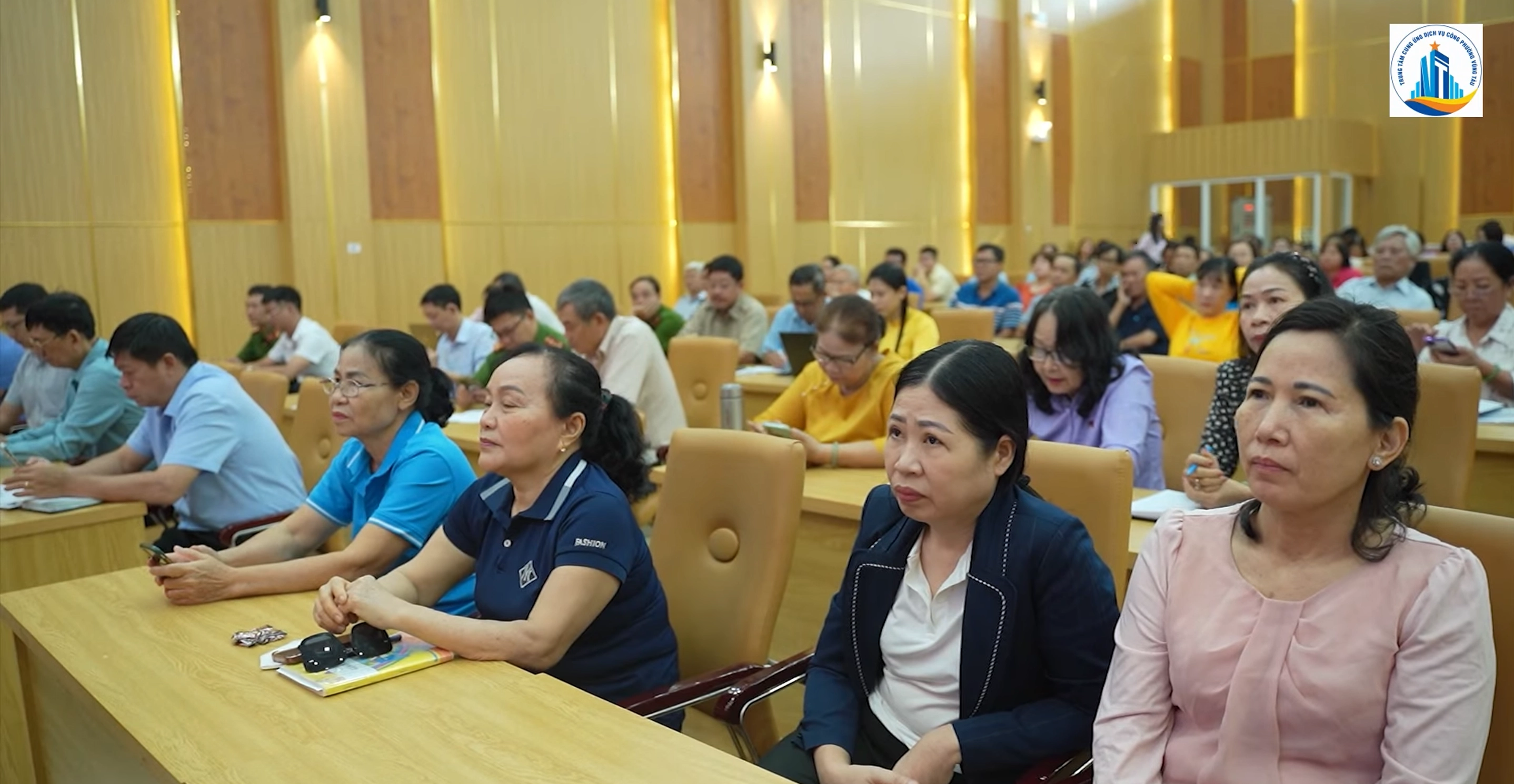 Tập huấn nghiệp vụ công tác bầu cử đại biểu Quốc hội và HĐND các cấp